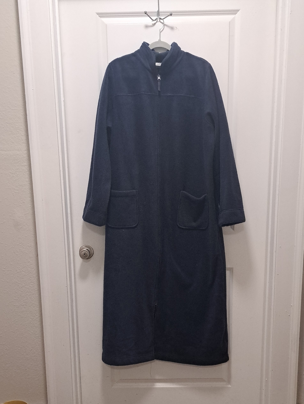 L.L. Bean Navy Winter Fleece Zip Up Robe